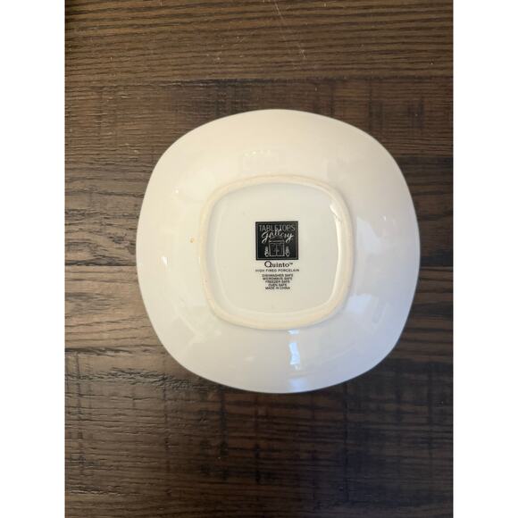 Tabletops Gallery “Quinto Square” 8.5" Bowls Set of 3 - Picture 5 of 7